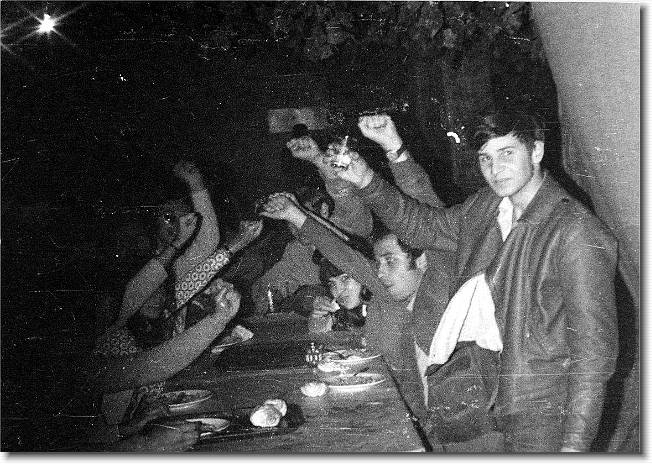 Clicca per scorrere le foto originali ingrandite