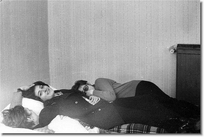 Clicca per scorrere le foto originali ingrandite