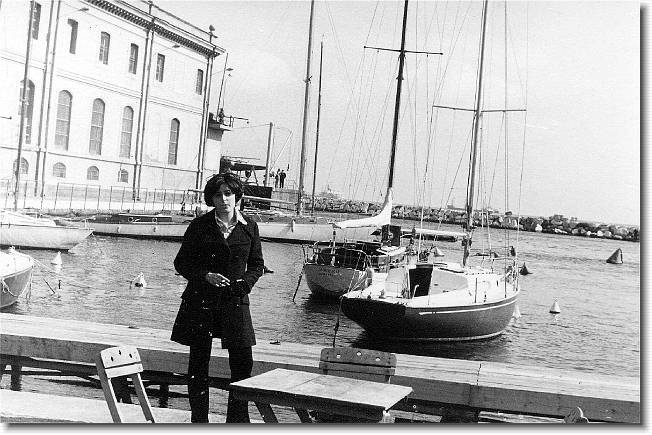 Clicca per scorrere le foto originali ingrandite
