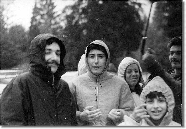 Clicca per scorrere le foto originali ingrandite