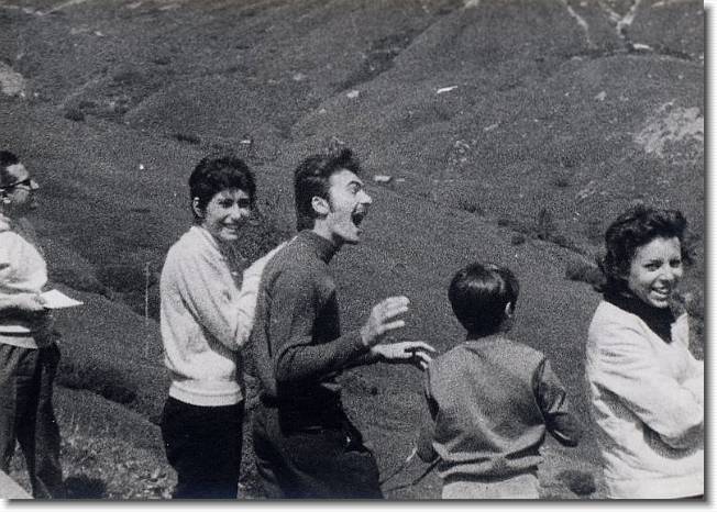 Clicca per scorrere le foto originali ingrandite