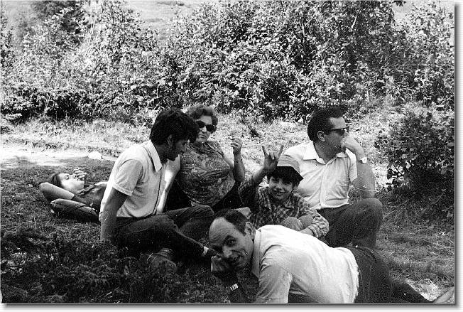 Clicca per scorrere le foto originali ingrandite