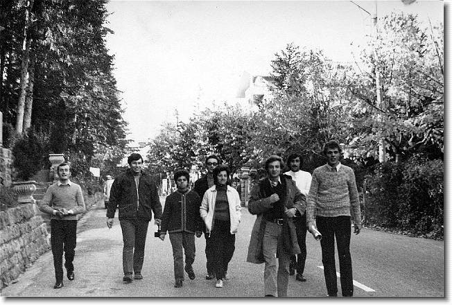 Clicca per scorrere le foto originali ingrandite