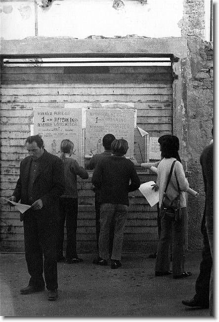 Clicca per scorrere le foto originali ingrandite