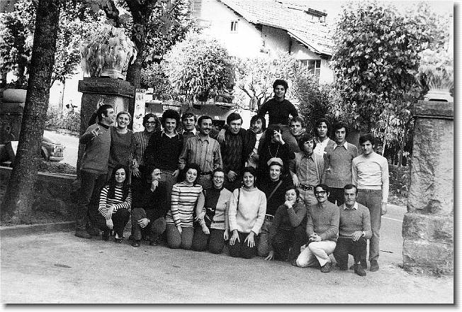 Clicca per scorrere le foto originali ingrandite
