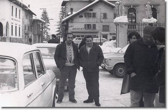 Clicca per scorrere le foto originali ingrandite