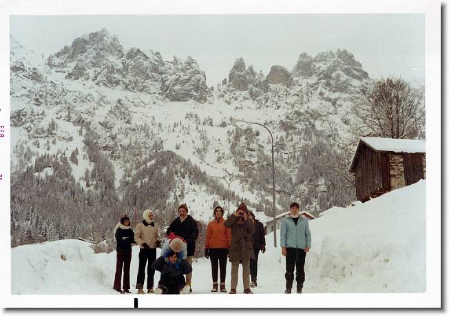 Clicca per scorrere le foto originali ingrandite