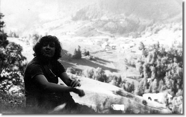 Clicca per scorrere le foto originali ingrandite