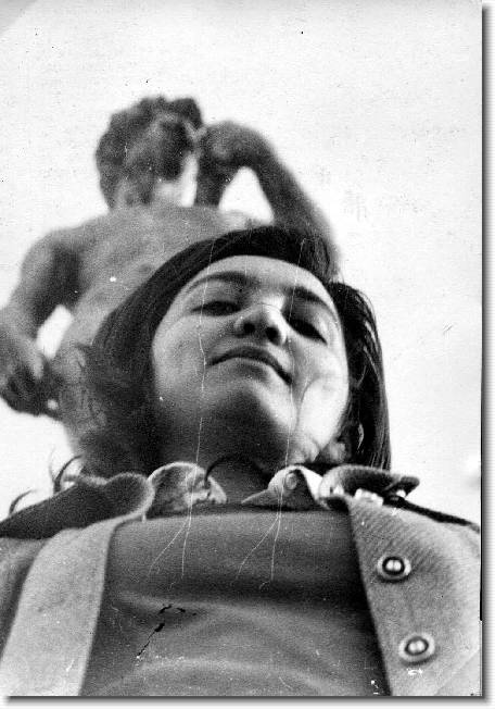 Clicca per scorrere le foto originali ingrandite
