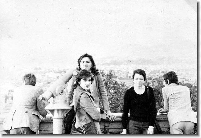 Clicca per scorrere le foto originali ingrandite