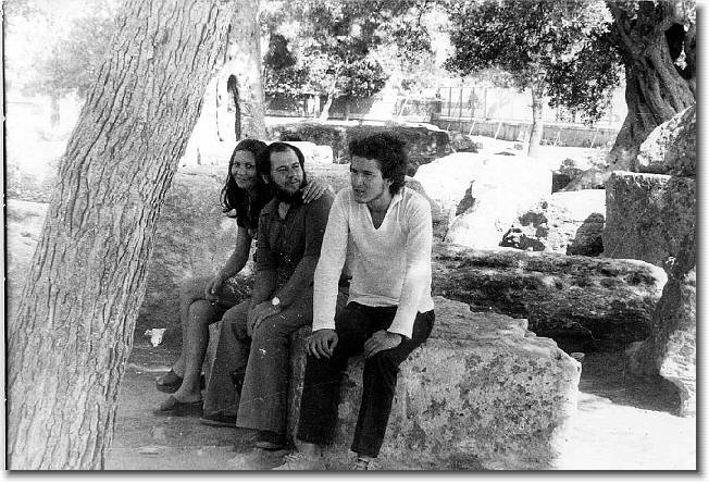 Clicca per scorrere le foto originali ingrandite