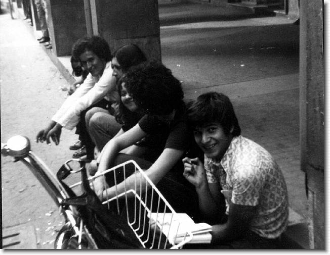 Clicca per scorrere le foto originali ingrandite