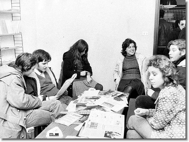 Clicca per scorrere le foto originali ingrandite