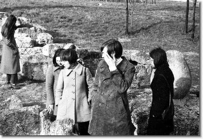 Clicca per scorrere le foto originali ingrandite