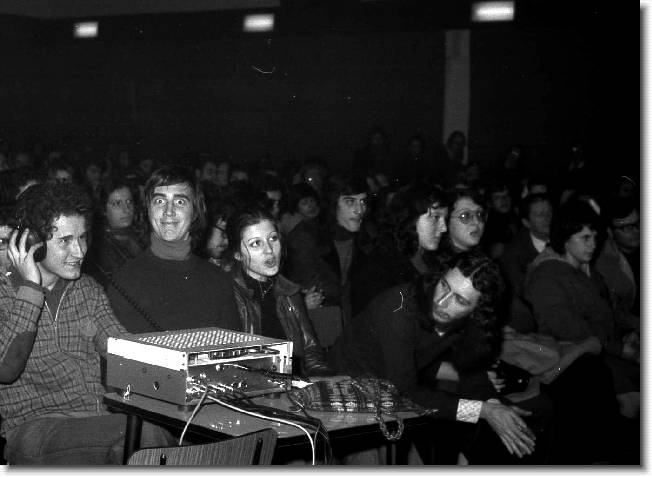 Clicca per scorrere le foto originali ingrandite