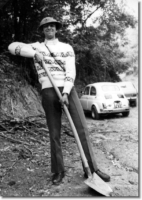 Clicca per scorrere le foto originali ingrandite