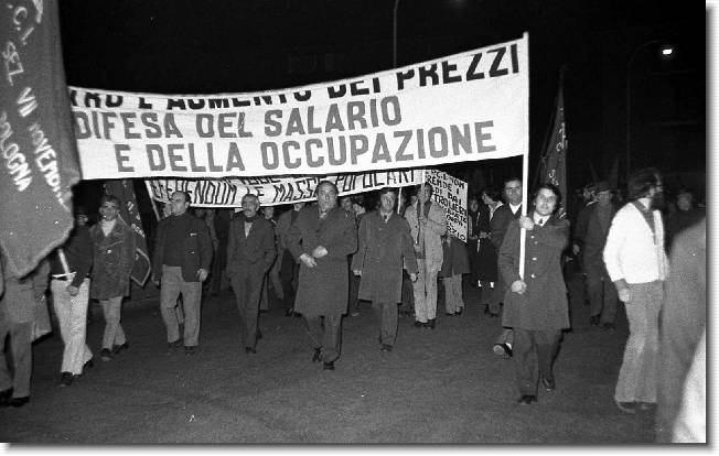 Clicca per scorrere le foto originali ingrandite