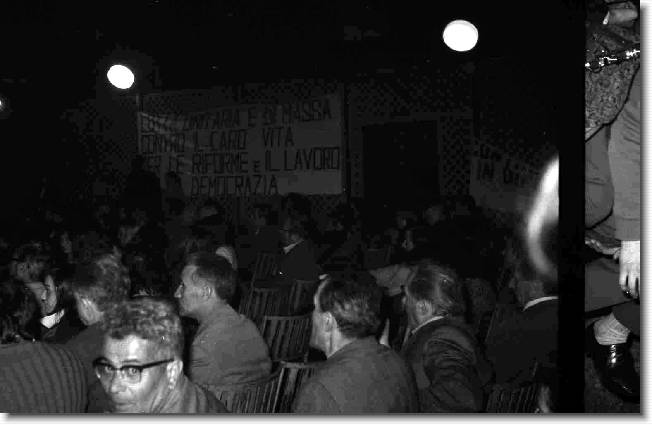 Clicca per scorrere le foto originali ingrandite