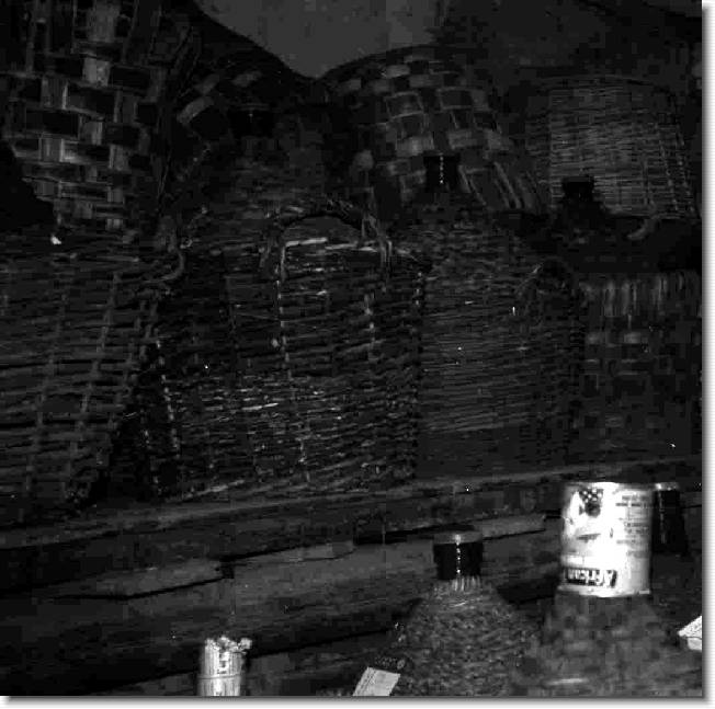 Clicca per scorrere le foto originali ingrandite