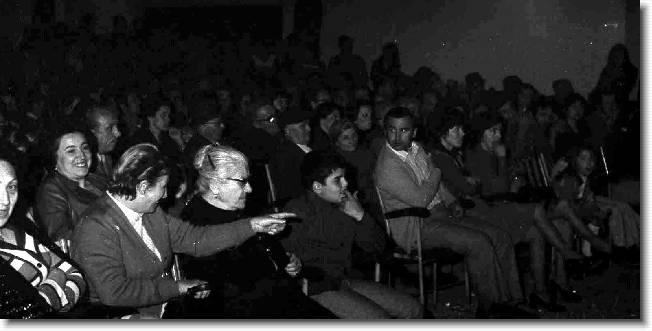 Clicca per scorrere le foto originali ingrandite