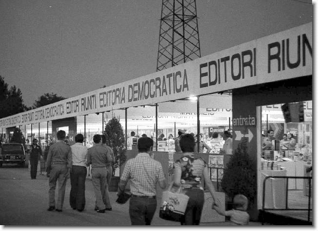Clicca per scorrere le foto originali ingrandite