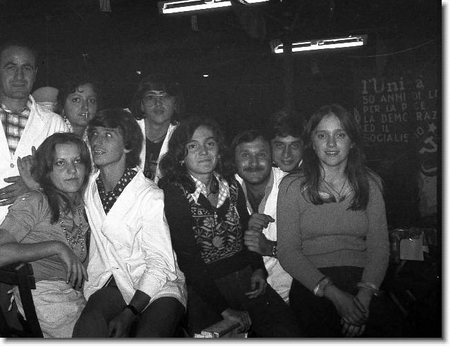 Clicca per scorrere le foto originali ingrandite
