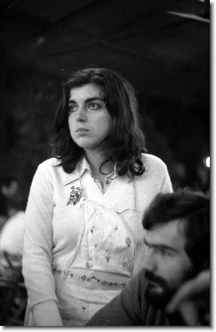 Clicca per scorrere le foto originali ingrandite