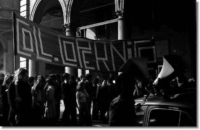 Clicca per scorrere le foto originali ingrandite