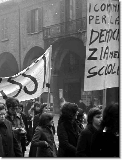 Clicca per scorrere le foto originali ingrandite