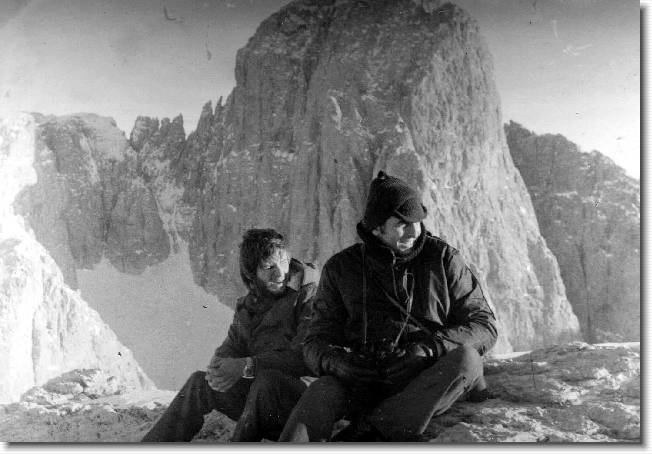 Clicca per scorrere le foto originali ingrandite
