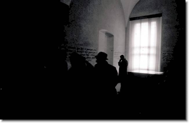 Clicca per scorrere le foto originali ingrandite