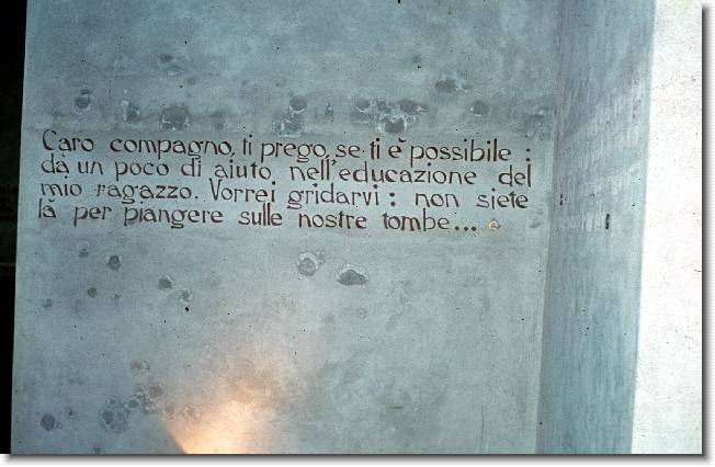 Clicca per scorrere le foto originali ingrandite