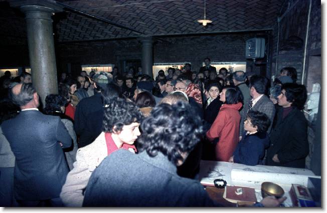 Clicca per scorrere le foto originali ingrandite