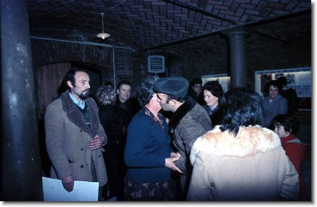 Clicca per scorrere le foto originali ingrandite