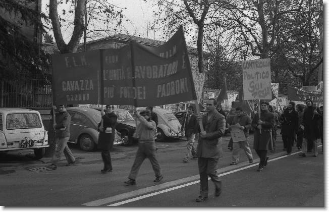 Clicca per scorrere le foto originali ingrandite