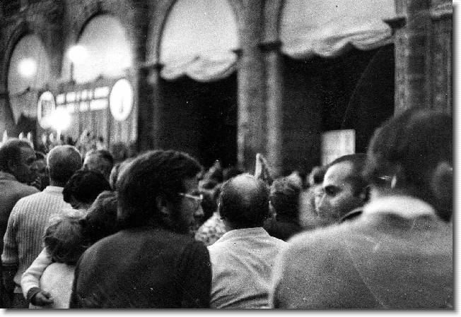Clicca per scorrere le foto originali ingrandite