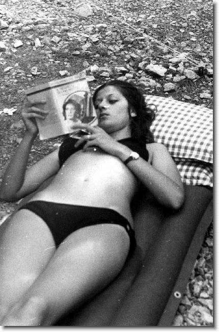 Clicca per scorrere le foto originali ingrandite