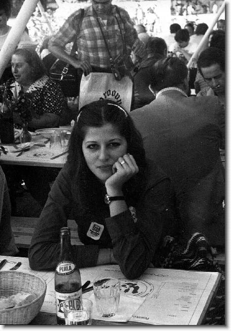 Clicca per scorrere le foto originali ingrandite