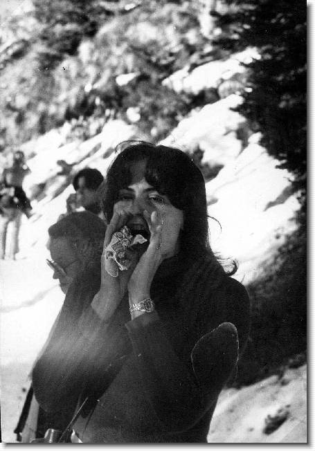 Clicca per scorrere le foto originali ingrandite
