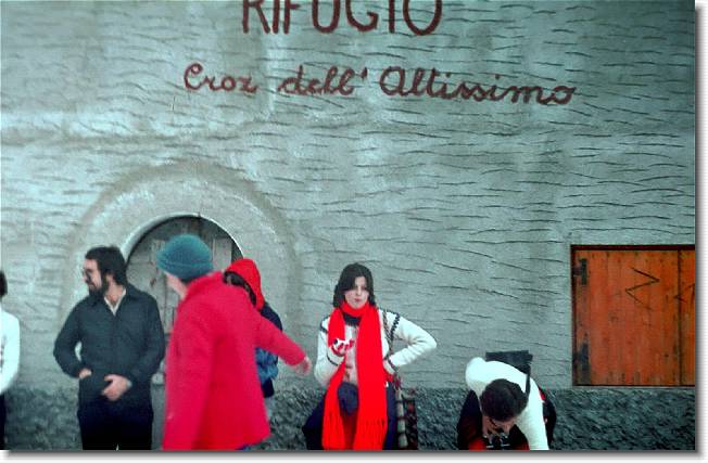 Clicca per scorrere le foto originali ingrandite
