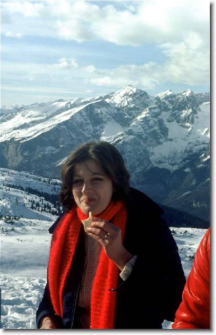 Clicca per scorrere le foto originali ingrandite
