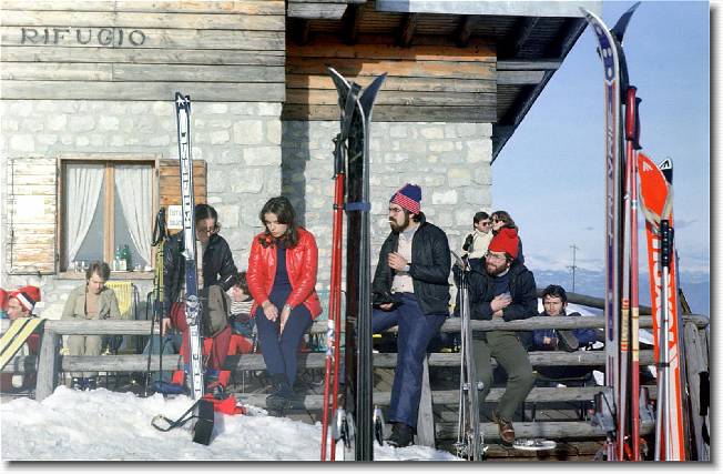 Clicca per scorrere le foto originali ingrandite