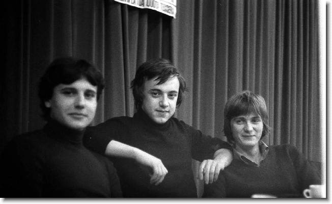Clicca per scorrere le foto originali ingrandite