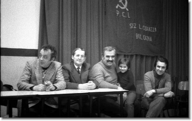 Clicca per scorrere le foto originali ingrandite