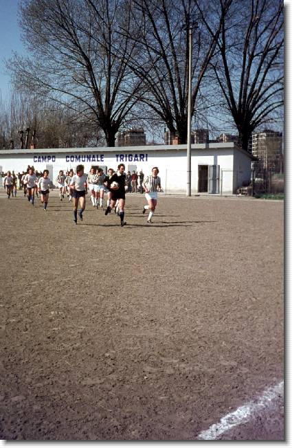 Clicca per scorrere le foto originali ingrandite