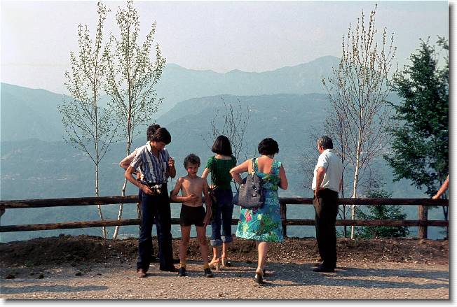 Clicca per scorrere le foto originali ingrandite