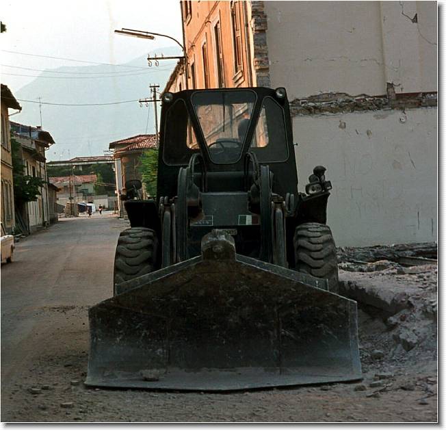 Clicca per scorrere le foto originali ingrandite