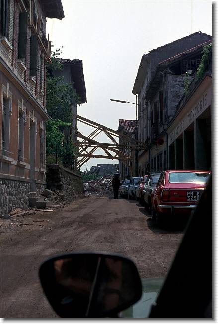 Clicca per scorrere le foto originali ingrandite