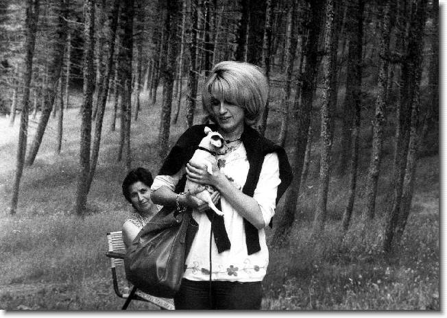 Clicca per scorrere le foto originali ingrandite