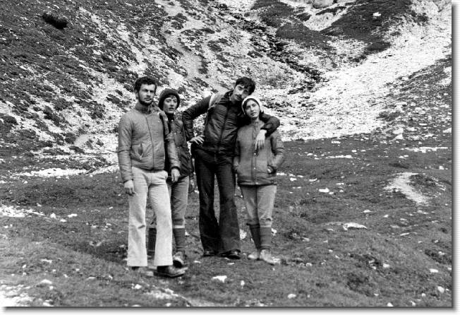 Clicca per scorrere le foto originali ingrandite